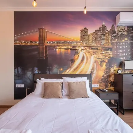 Apartment Hip Studio With Panoramic Views, Top Center